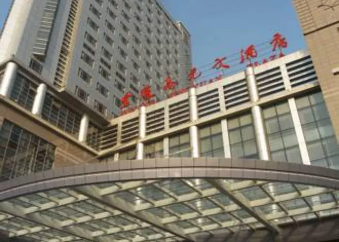 4 star hotel: Jinling Jingyuan Plaza